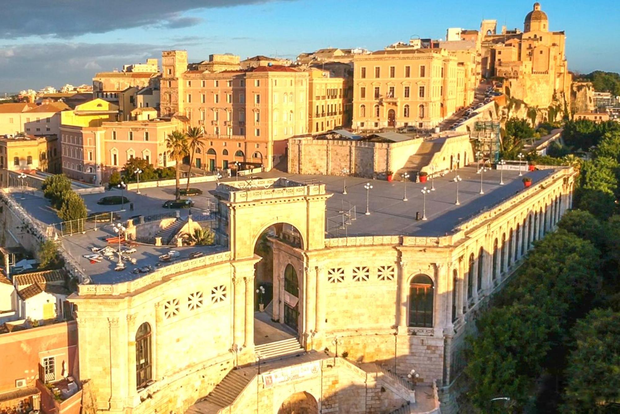 Castello'S Rooms Cagliari Luaran gambar